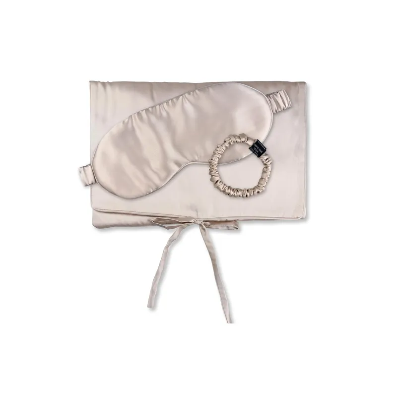 Ailoria TRAVEL SET sac, masque à dormir & scrunchie S soie beige