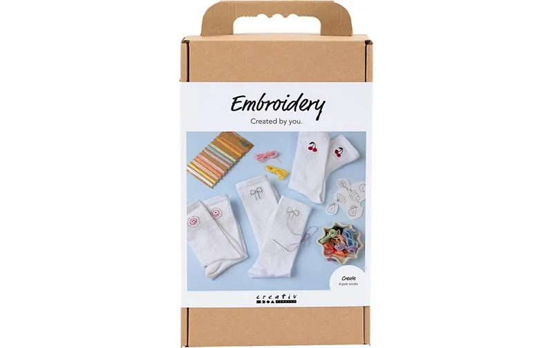 Creativ Company Bastelset - Sticken, Socken, Weiss