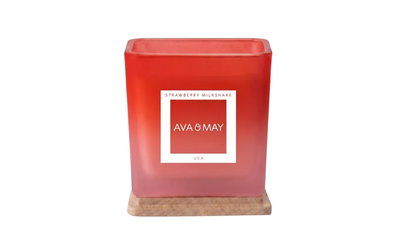AVA & MAY Duftkerze Strawberry Milkshake 200 g