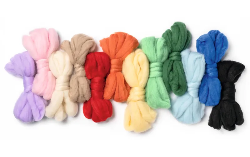 Folia Filzwolle multicolore, 12 Bündel