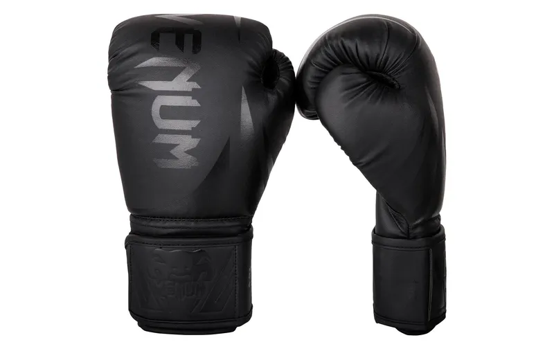Venum Challenger 2.0 Kids Boxing Gloves 4 Oz, Schwarz