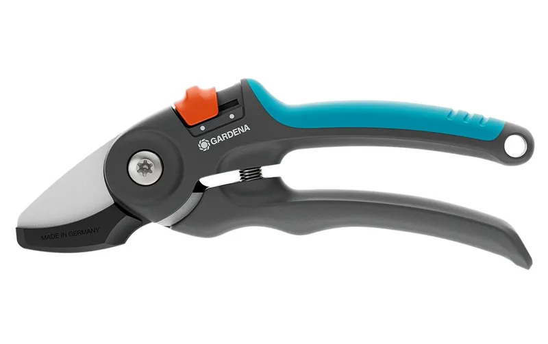 GARDENA Gartenschere PremiumCut dry wood