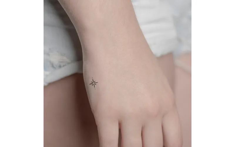 minink Tattoo Sterne und Punkte Grösse: S (1.7 cm x 2.5 cm)